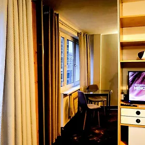 https://onz-tower.warsawhotelspoland.com